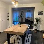 Les Cigognes Apartment *