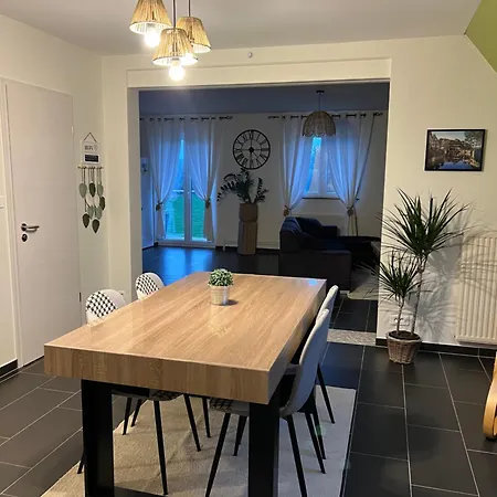 Les Cigognes Apartmán *