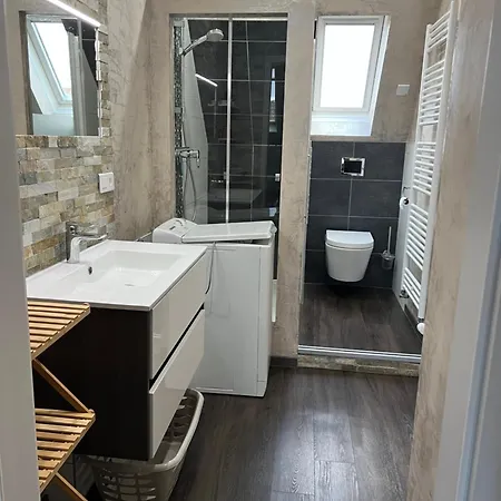 Les Cigognes Apartmán *